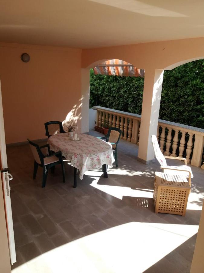 Goga Apartment Petrcane Esterno foto